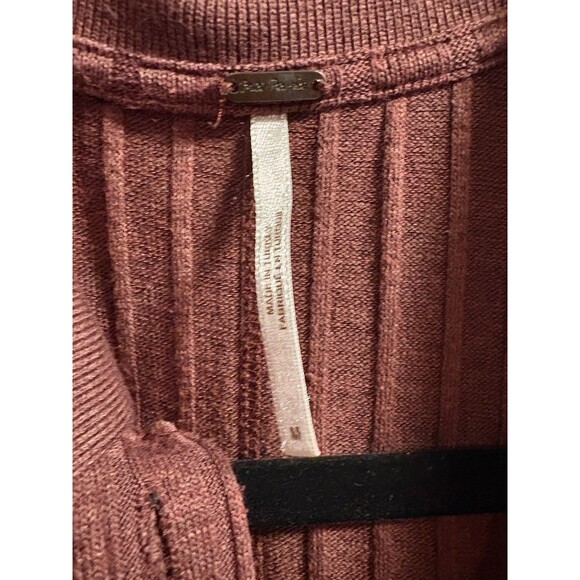 Free People Heart Strings Vneck Collared Womens Knit Short Sleeve Size Medium - Picture 2 of 7